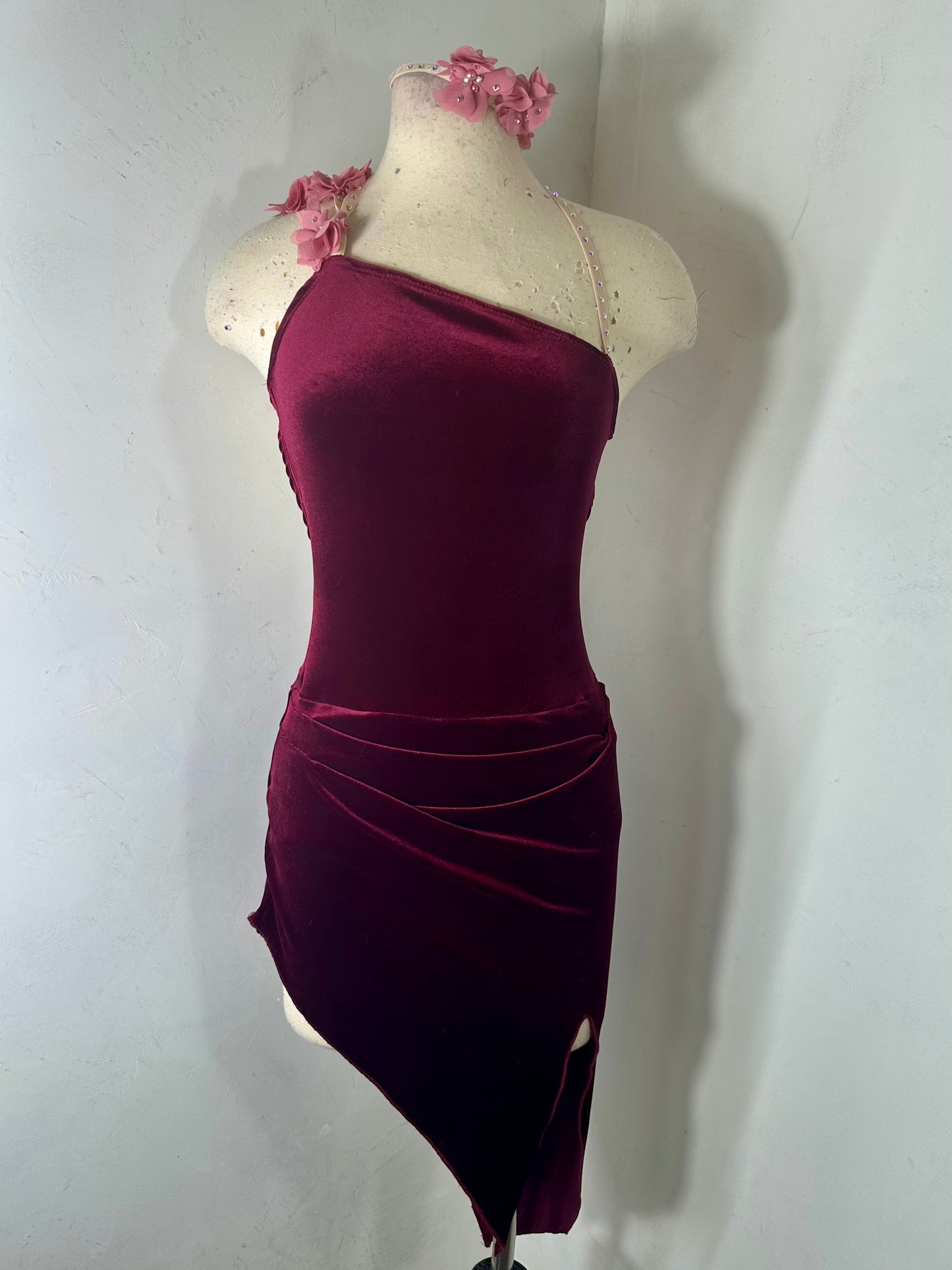 VIOLA  contemporary velvet dance dress